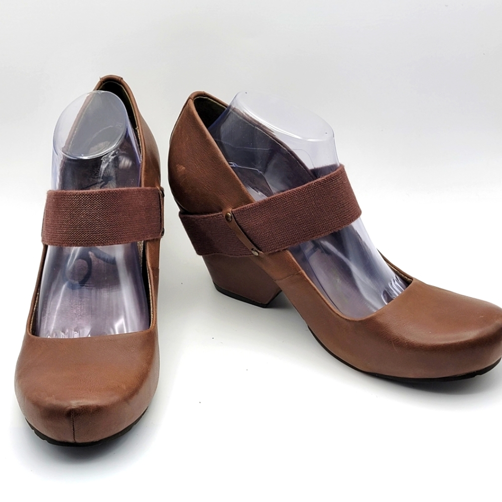 OTBT Brown Women's Shoes